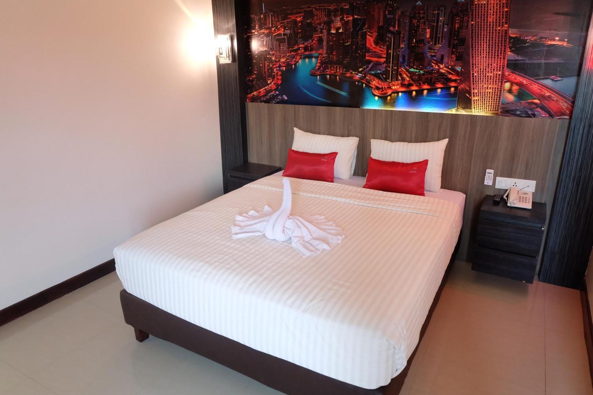 Hotel My Home Sintang エクステリア 写真